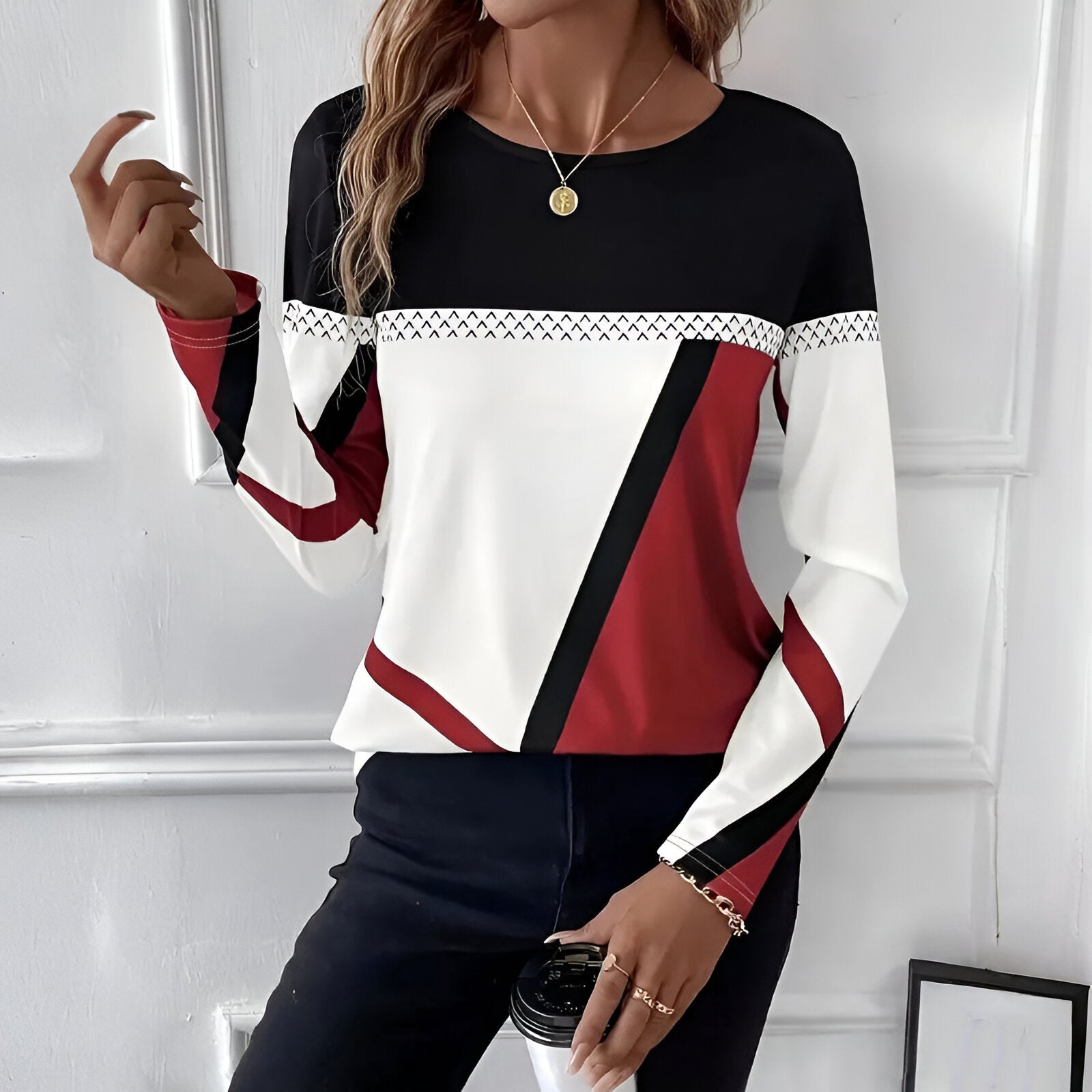 Róża – Stylowa Koszulka z Długim Rękawem