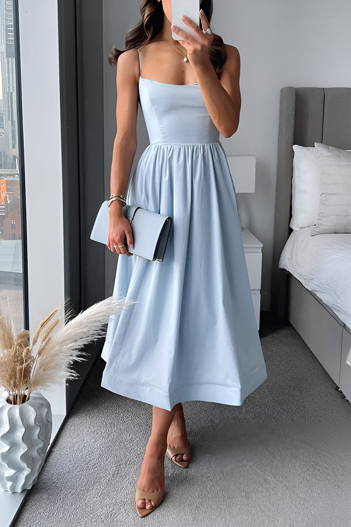 Celaine | Elegancka sukienka midi z ramiączkami