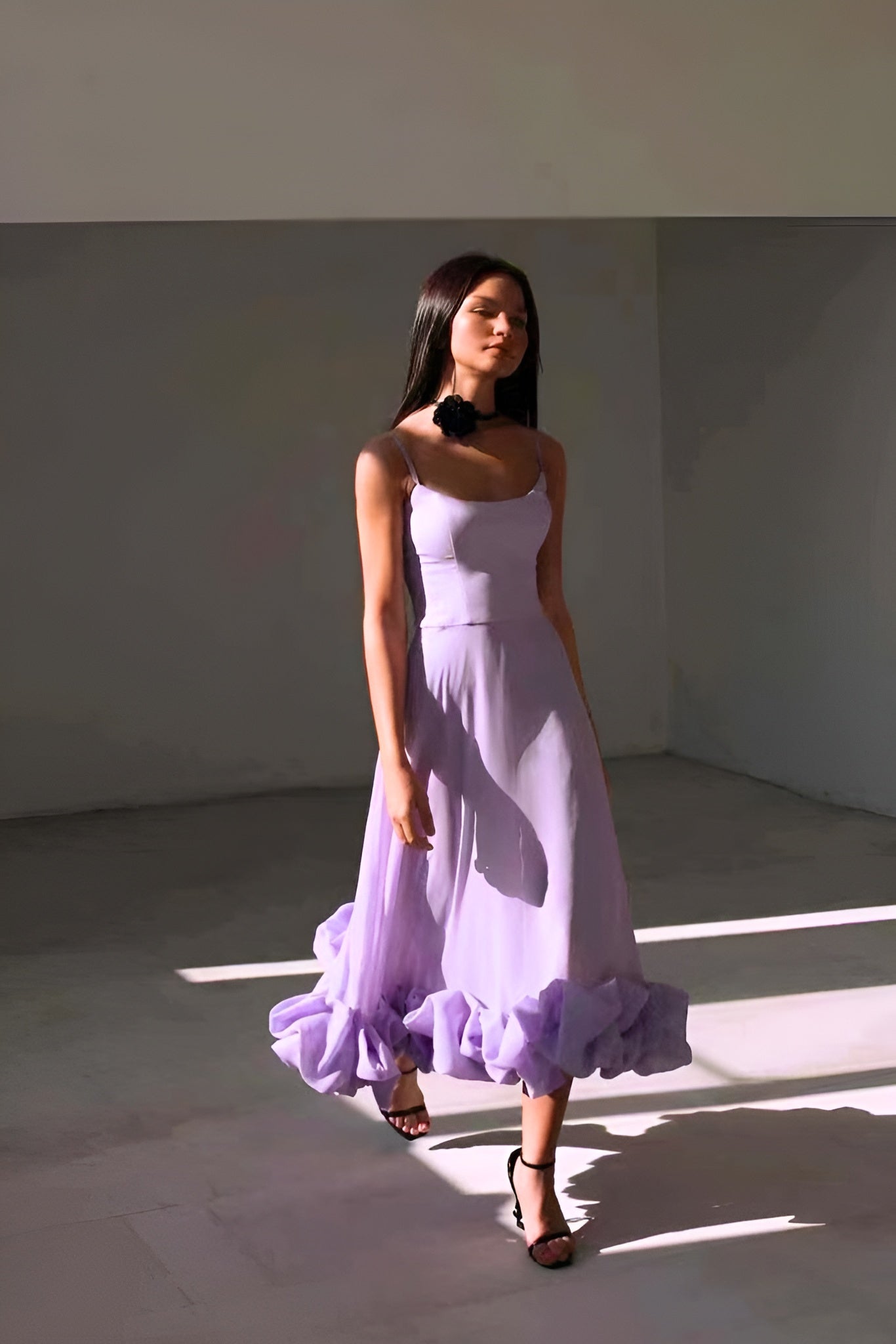 Vie | Elegancka Sukienka Midi