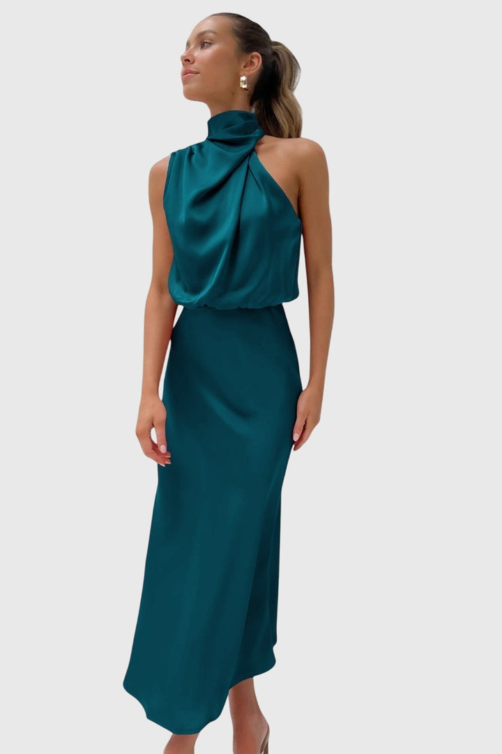 Ava™ | Glamourowy satynowy kombinezon