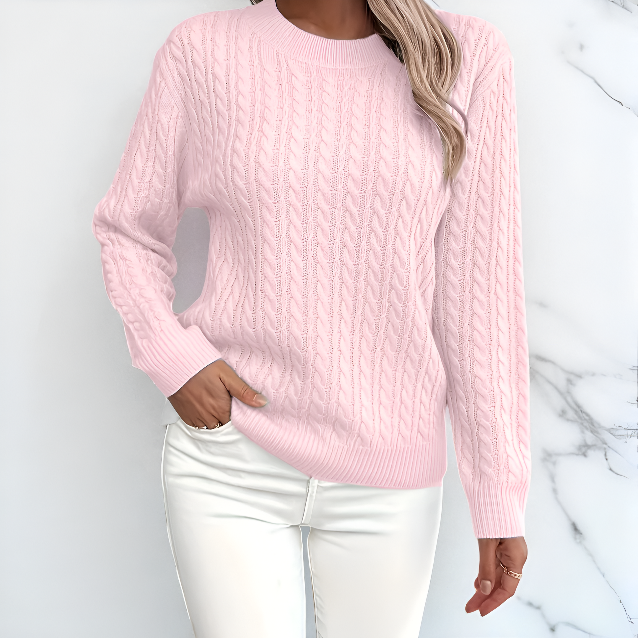 Olimpia – Sweter o Splocie Warkoczowym